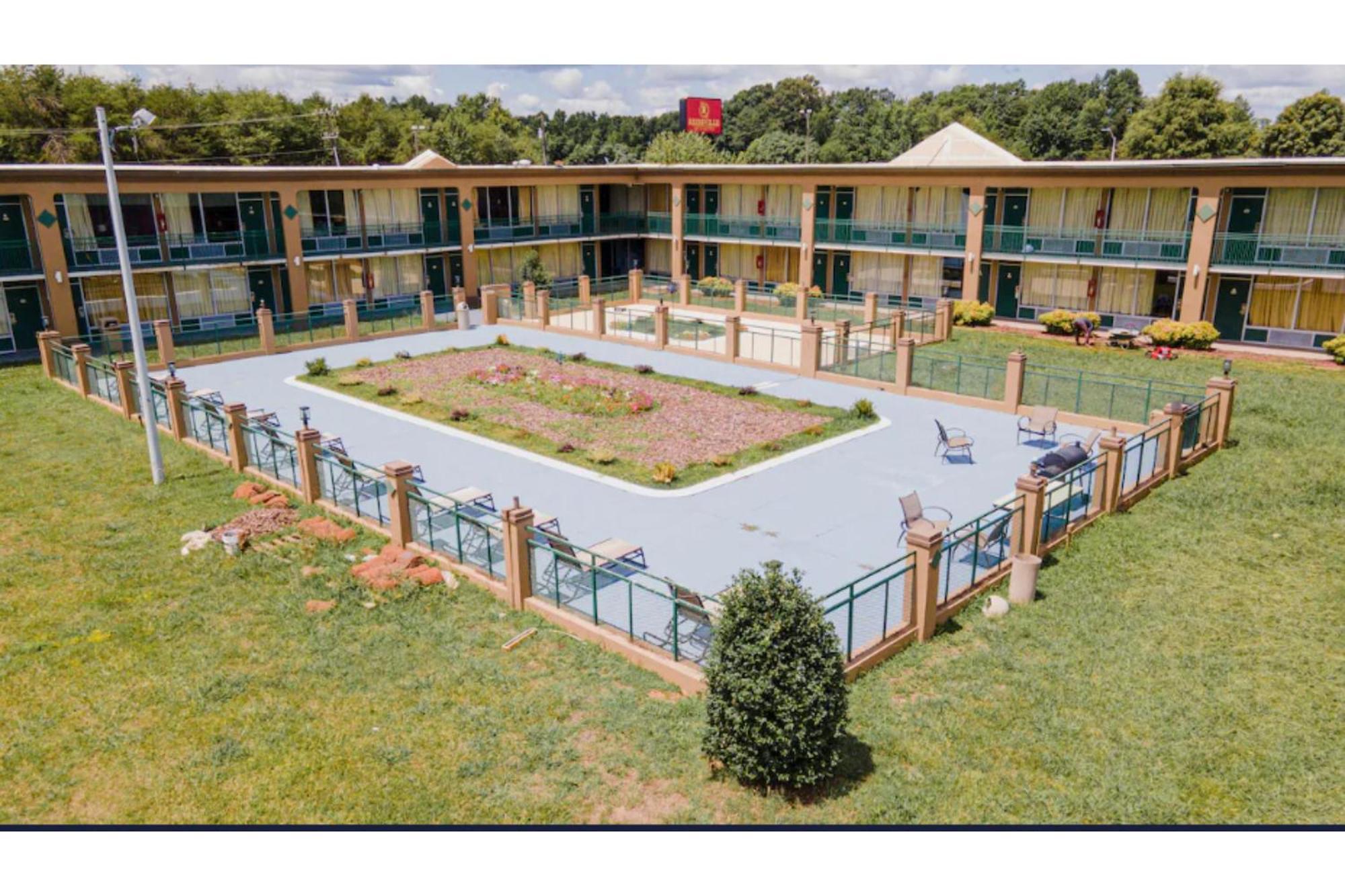 Reidsville Inn & Suites By Oyo Hwy 29 Bagian luar foto